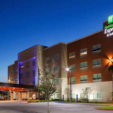Holiday Inn Express & Suites Edinburg- Mcallen Area By Ihg Exterior photo