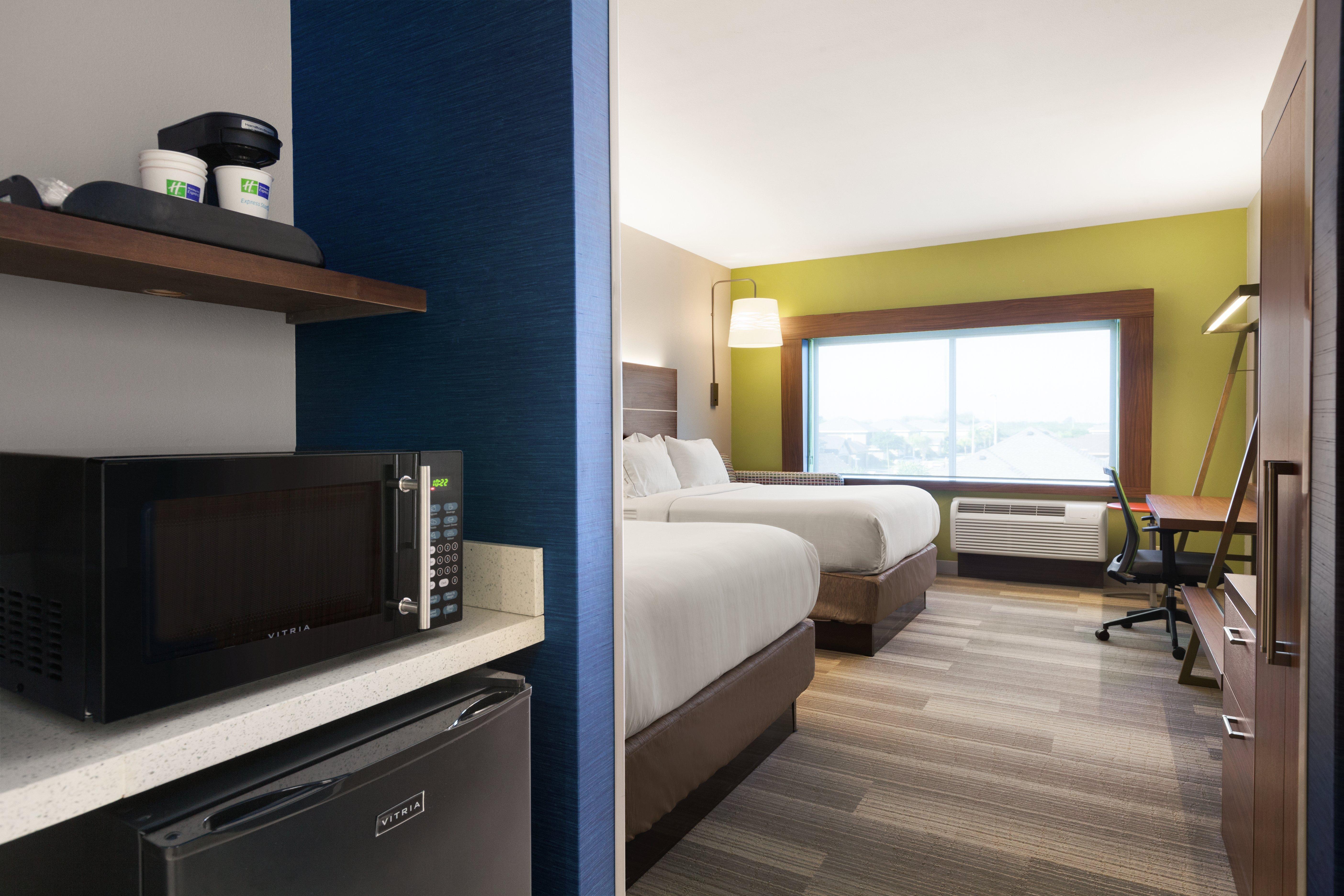 Holiday Inn Express & Suites Edinburg- Mcallen Area By Ihg Exterior photo