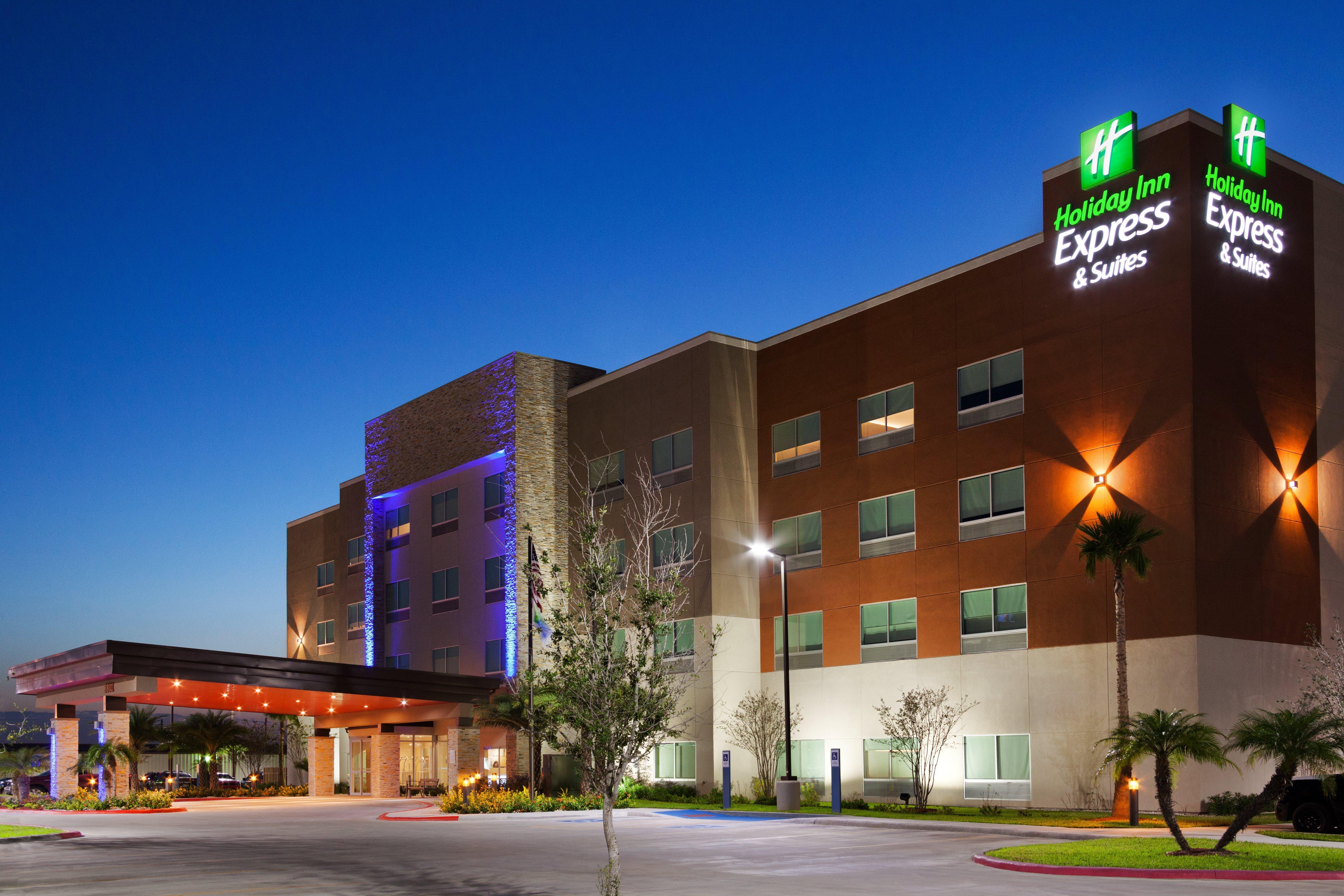 Holiday Inn Express & Suites Edinburg- Mcallen Area By Ihg Exterior photo