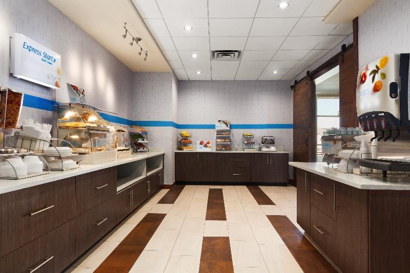 Holiday Inn Express & Suites Edinburg- Mcallen Area By Ihg Exterior photo